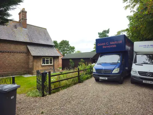 Click Here To Enlarge This Photo Of Metcalf and Lee Removals & Storage
