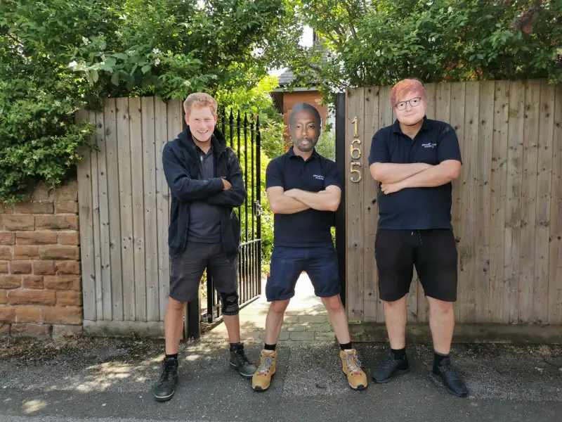 When Harry, Will I Am and Ed stop by to lend a hand!: Swipe To View More Images